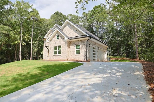 295 Huiet Dr, Mcdonough, GA 30252