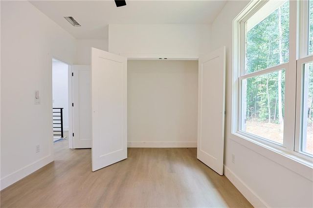 295 Huiet Dr, Mcdonough, GA 30252