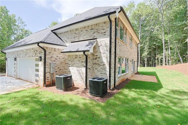 295 Huiet Dr, Mcdonough, GA 30252