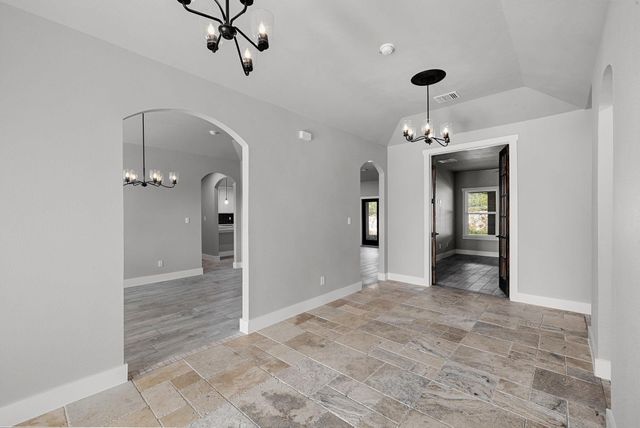 1522 Shady HOLW, New Braunfels, TX 78132