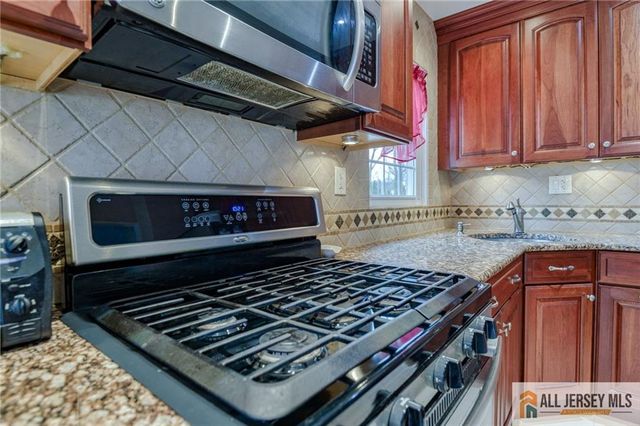 499 Old Stage Road, Spotswood, NJ 08884