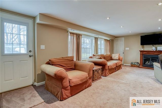 499 Old Stage Road, Spotswood, NJ 08884