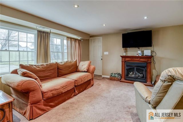 499 Old Stage Road, Spotswood, NJ 08884