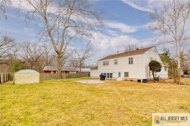 499 Old Stage Road, Spotswood, NJ 08884