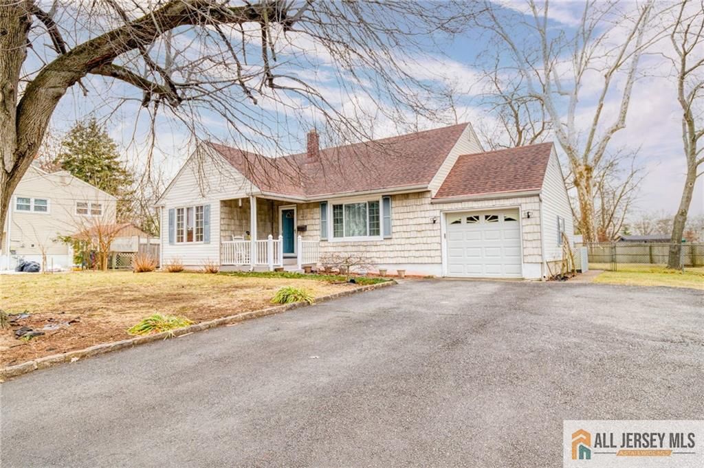 499 Old Stage Road, Spotswood, NJ 08884