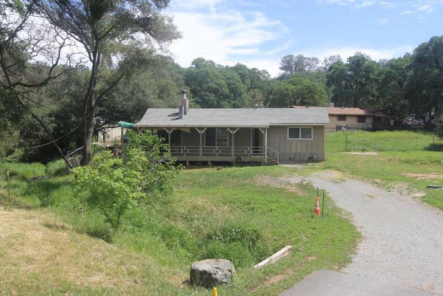 7231 Baldwin St, Valley Springs, CA 95252