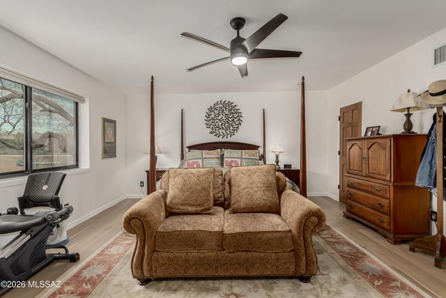 5630 N Moccasin Trail, Tucson, AZ 85750