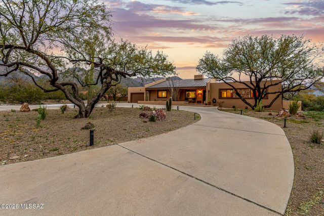 5630 N Moccasin Trail, Tucson, AZ 85750