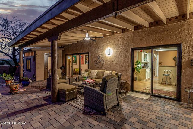 5630 N Moccasin Trail, Tucson, AZ 85750