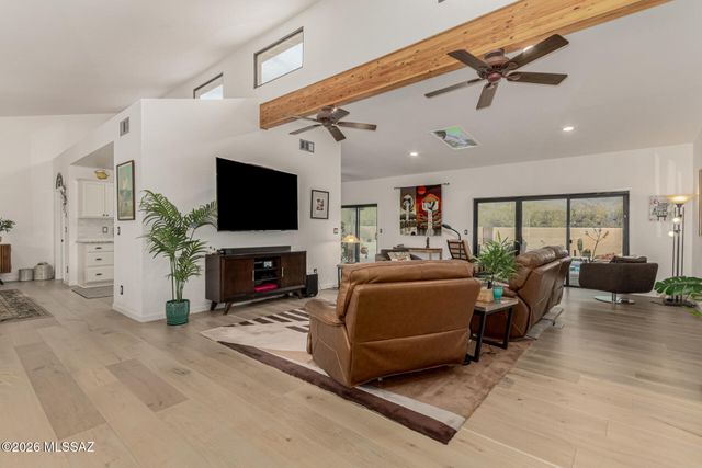 5630 N Moccasin Trail, Tucson, AZ 85750