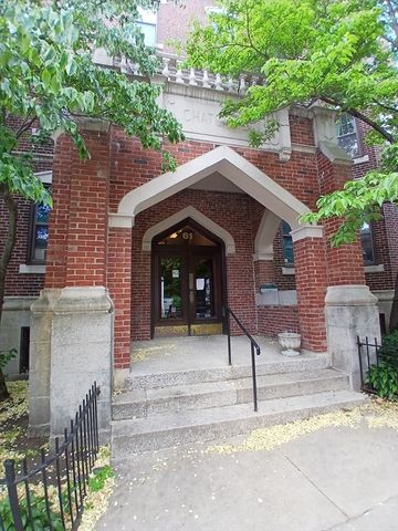 61 Quint Ave 8, Boston, MA 02134