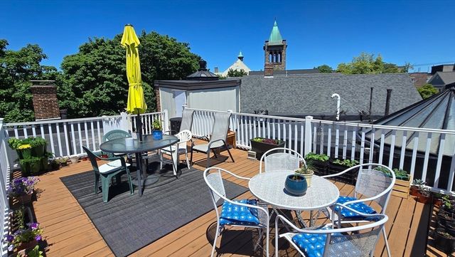 61 Quint Ave 8, Boston, MA 02134
