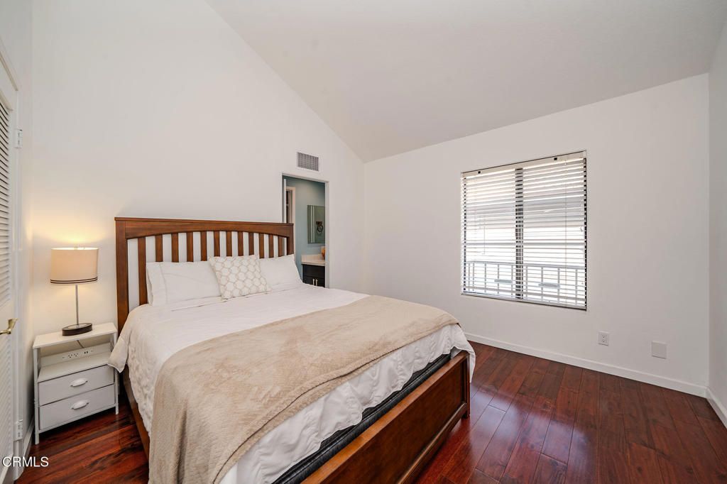 Image 17 of property listing at 786 E California Boulevard 2, Pasadena, CA 91106