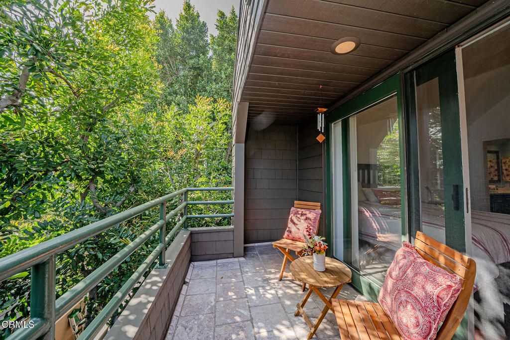 Image 20 of property listing at 786 E California Boulevard 2, Pasadena, CA 91106