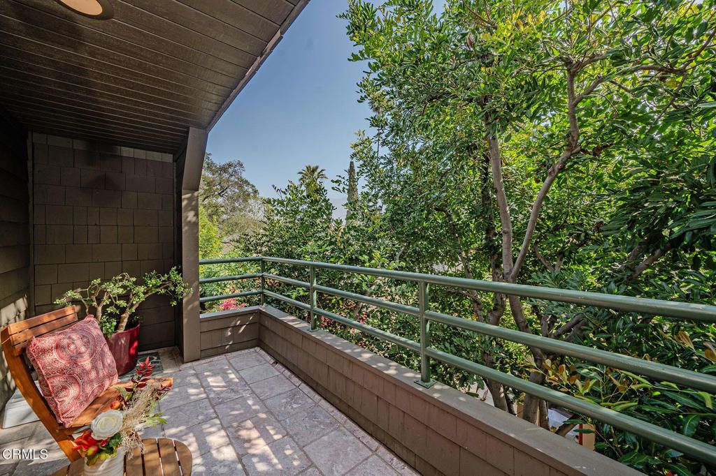 Image 21 of property listing at 786 E California Boulevard 2, Pasadena, CA 91106