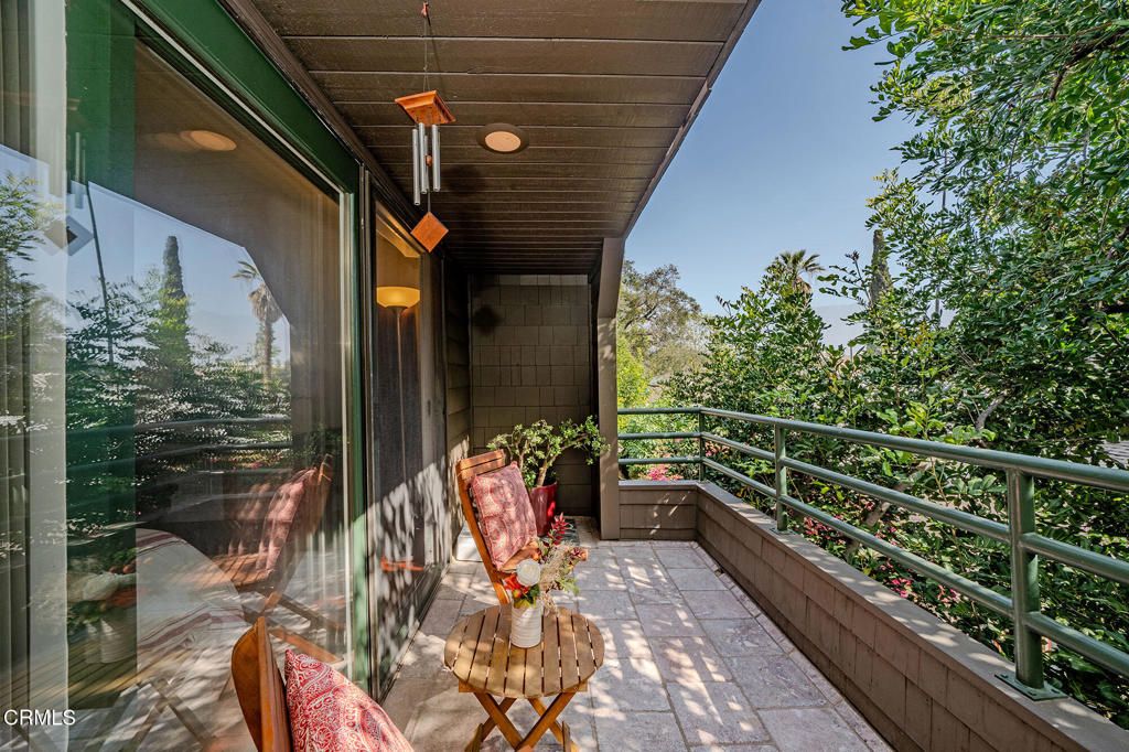 Image 22 of property listing at 786 E California Boulevard 2, Pasadena, CA 91106