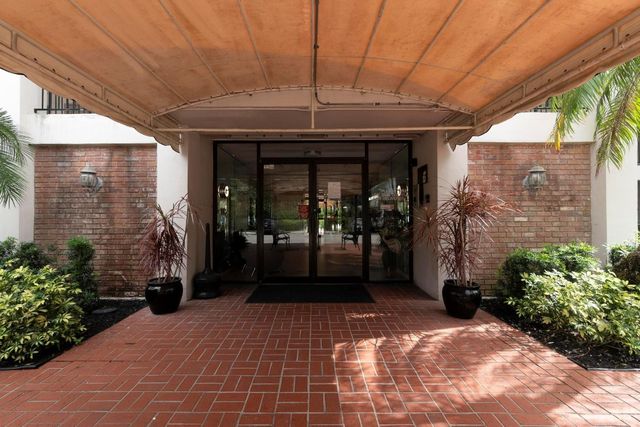 3000 N Palm Aire Drive 107, Pompano Beach, FL 33069