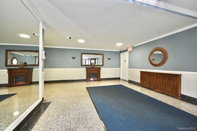 33-25 90 Street 5D, Jackson Heights, NY 11372