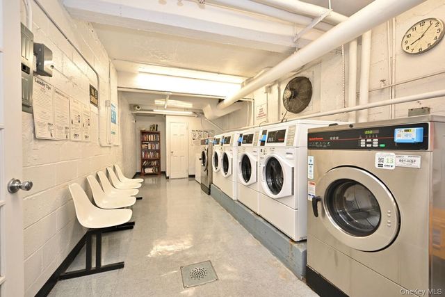 33-25 90 Street 5D, Jackson Heights, NY 11372
