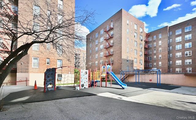 33-25 90 Street 5D, Jackson Heights, NY 11372