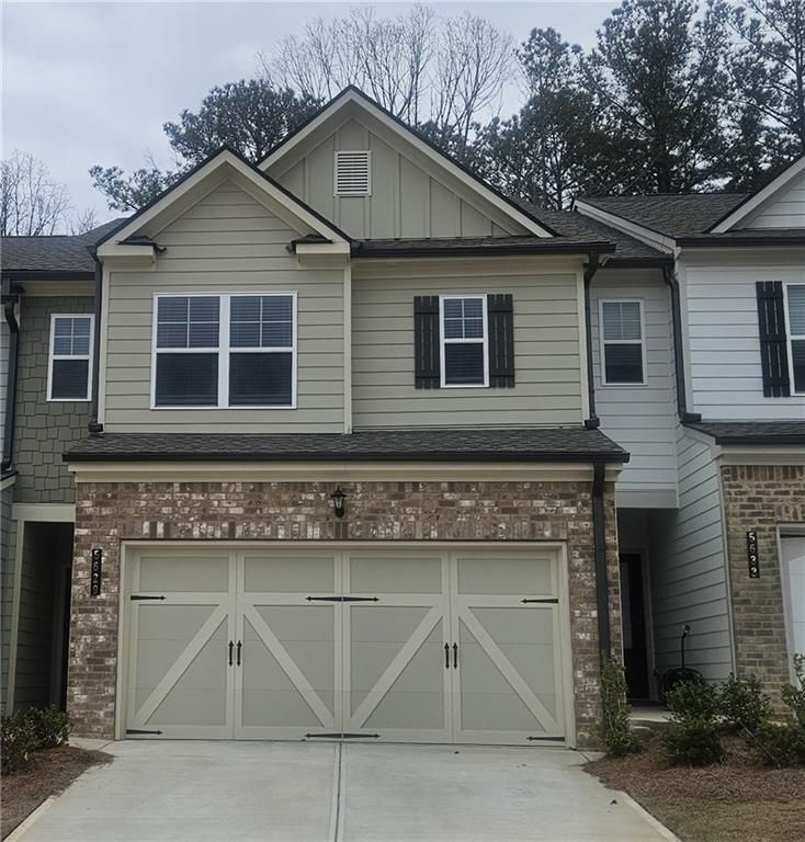 5629 Overview Drive, Flowery Branch, GA 30542