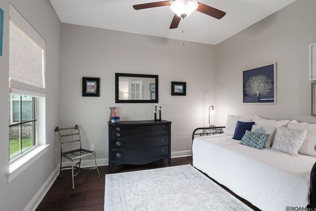 5169 Black River Rd, Darrow, LA 70725