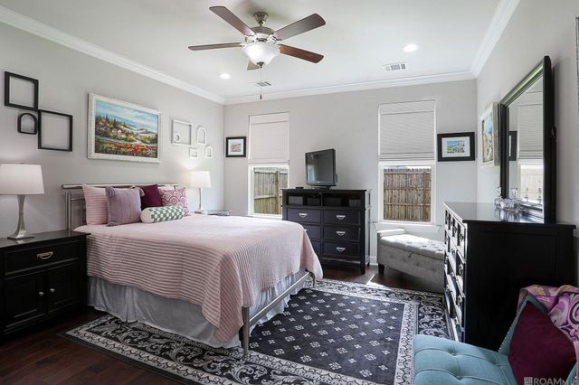 5169 Black River Rd, Darrow, LA 70725