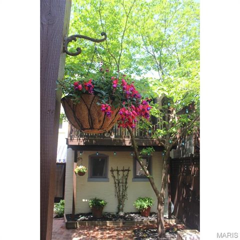 1815 Lafayette Avenue, St Louis, MO 63104