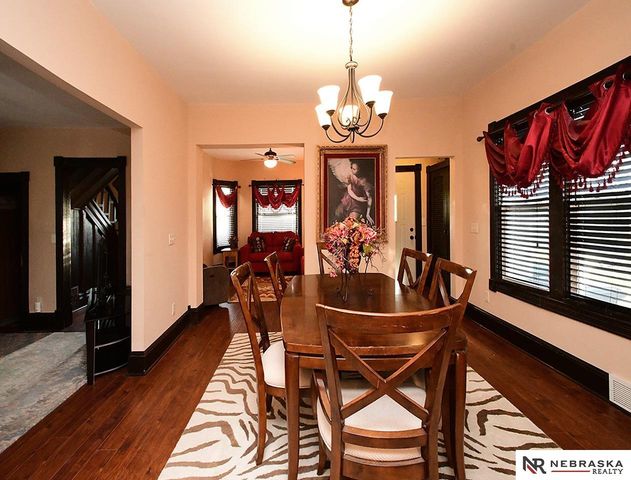 2146 S 34th Street, Omaha, NE 68105