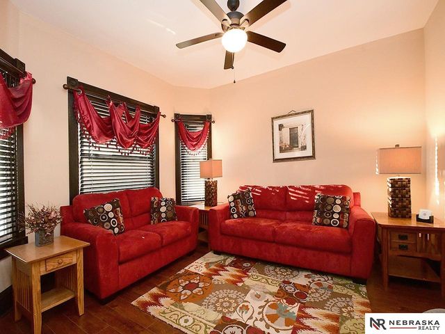 2146 S 34th Street, Omaha, NE 68105