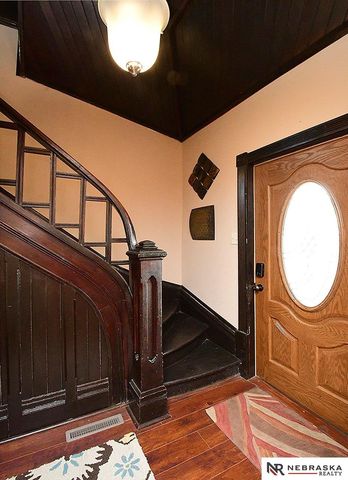 2146 S 34th Street, Omaha, NE 68105