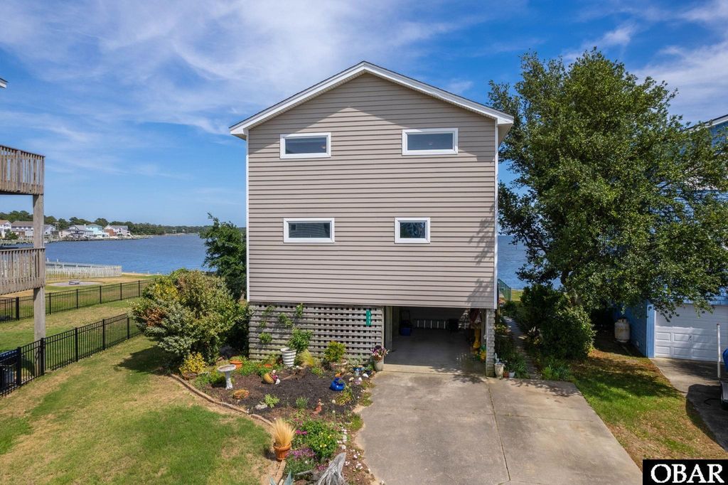 Image 1 of property listing at 103 King Edward Court Lot 13, Kill Devil Hills, NC 27948