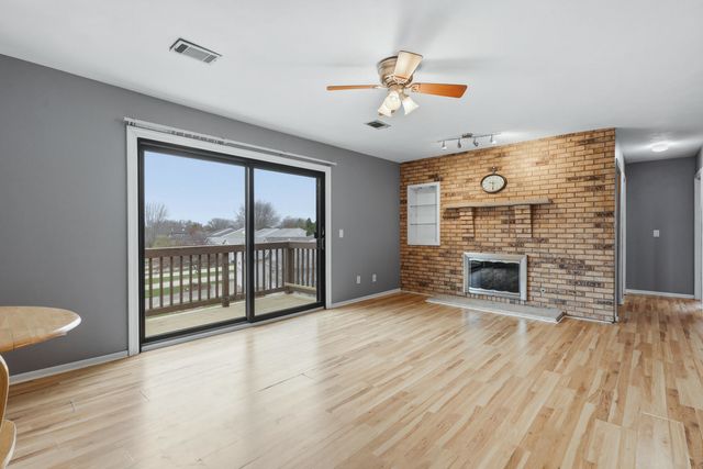 4190 MALLARD Court 9, Bettendorf, IA 52722