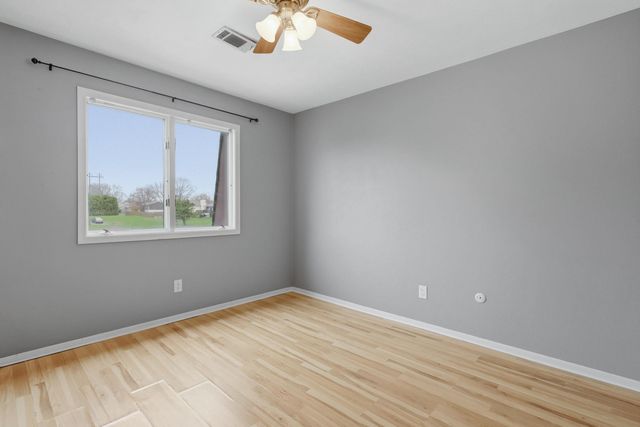 4190 MALLARD Court 9, Bettendorf, IA 52722