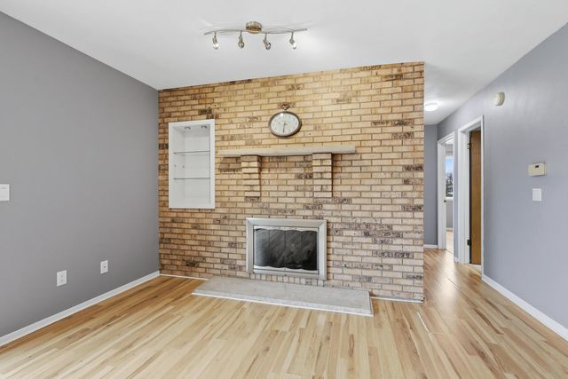 4190 MALLARD Court 9, Bettendorf, IA 52722