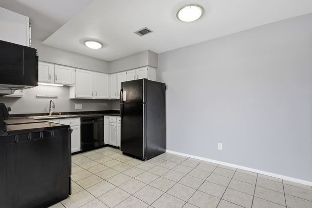 4190 MALLARD Court 9, Bettendorf, IA 52722