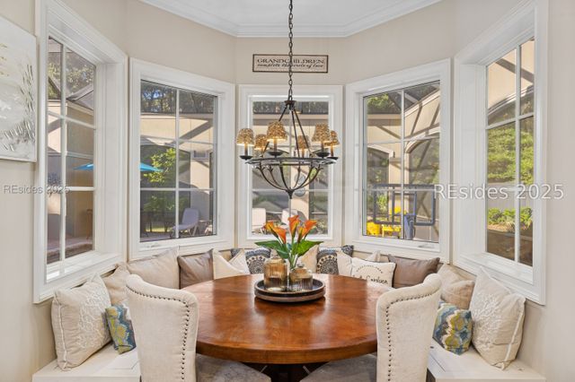 13 Hummock Pl, Hilton Head Island, SC 29926