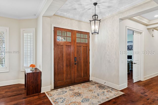 13 Hummock Pl, Hilton Head Island, SC 29926