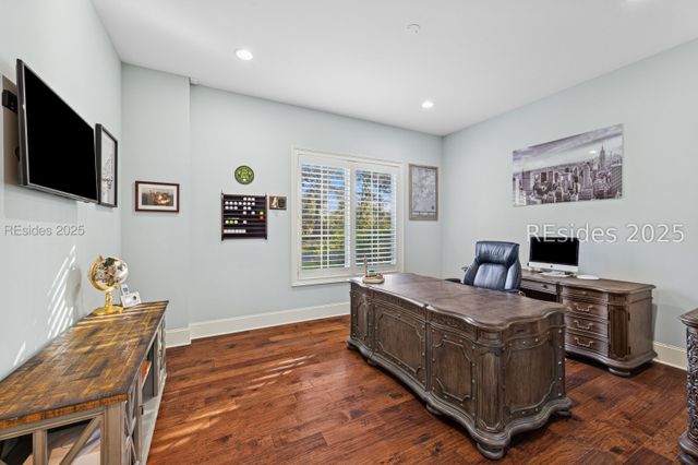 13 Hummock Pl, Hilton Head Island, SC 29926