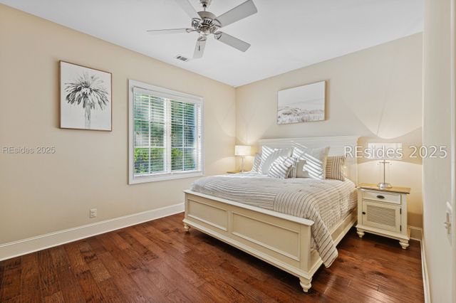 13 Hummock Pl, Hilton Head Island, SC 29926