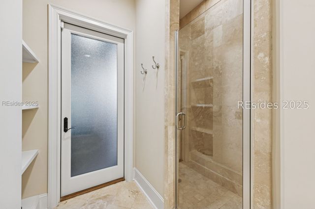 13 Hummock Pl, Hilton Head Island, SC 29926