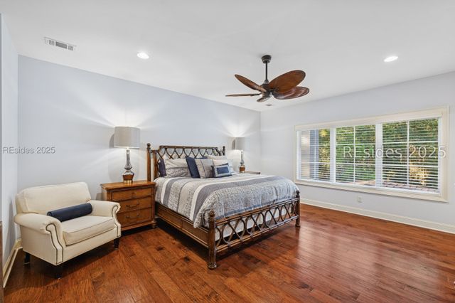 13 Hummock Pl, Hilton Head Island, SC 29926