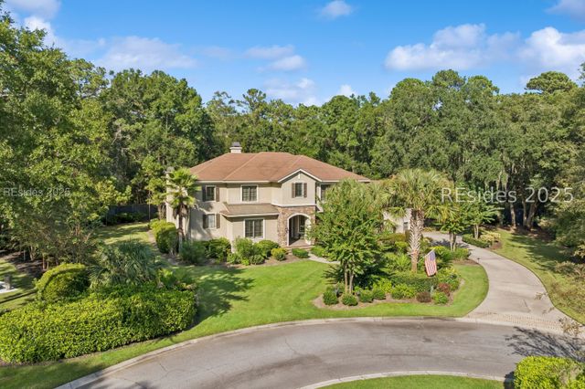 13 Hummock Pl, Hilton Head Island, SC 29926