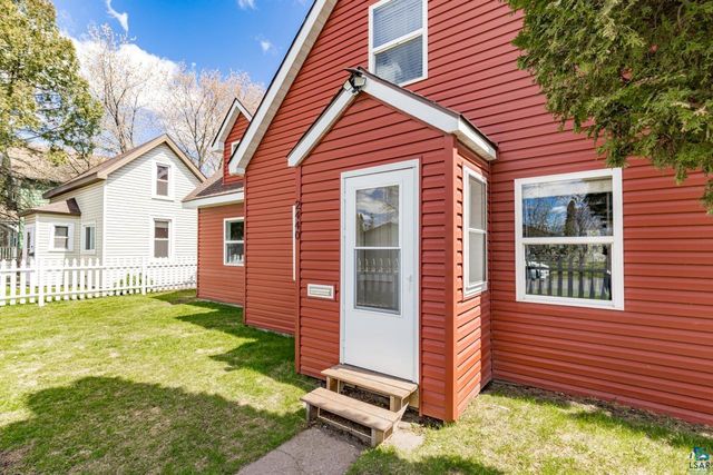 2440 Oakes Ave, Superior, WI 54880