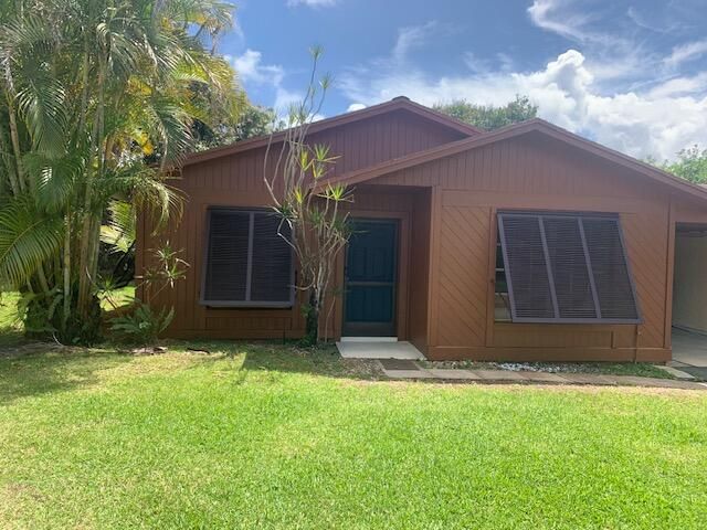 558 SE 28th Avenue, Boynton Beach, FL 33435