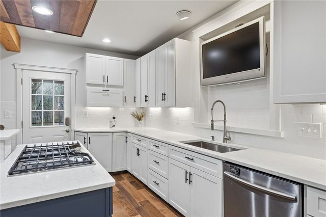 4021 Bakerstown Rd, Richland, PA 15044