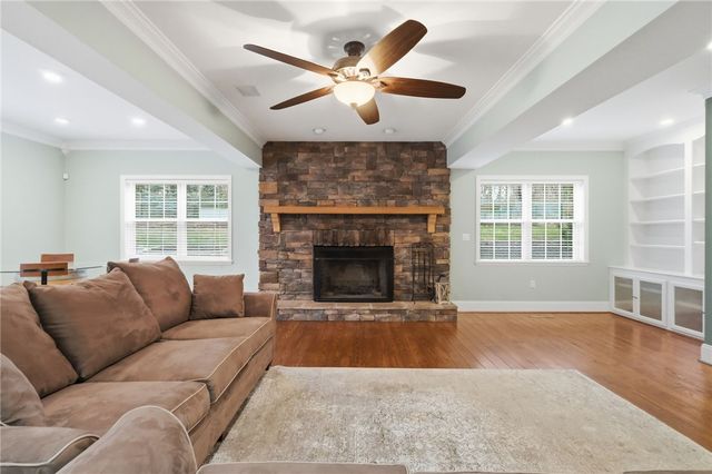 4021 Bakerstown Rd, Richland, PA 15044