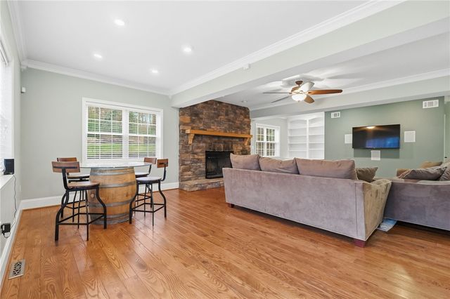 4021 Bakerstown Rd, Richland, PA 15044