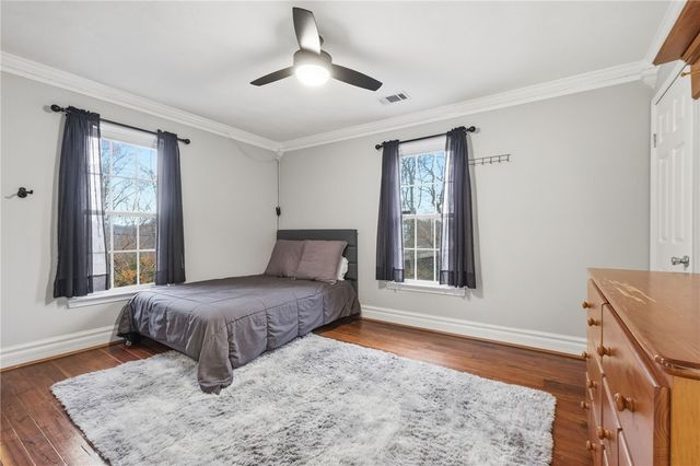 4021 Bakerstown Rd, Richland, PA 15044