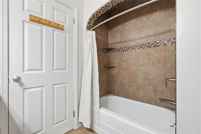 4021 Bakerstown Rd, Richland, PA 15044